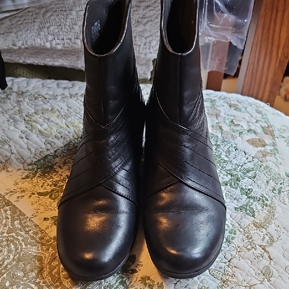 Rockport Black Ankle Booties FINAL PRICE